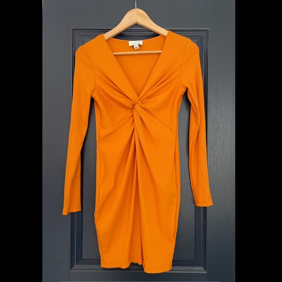 Long sleeve front knot orange dress by TOPSHOP - Picture 2 of 2